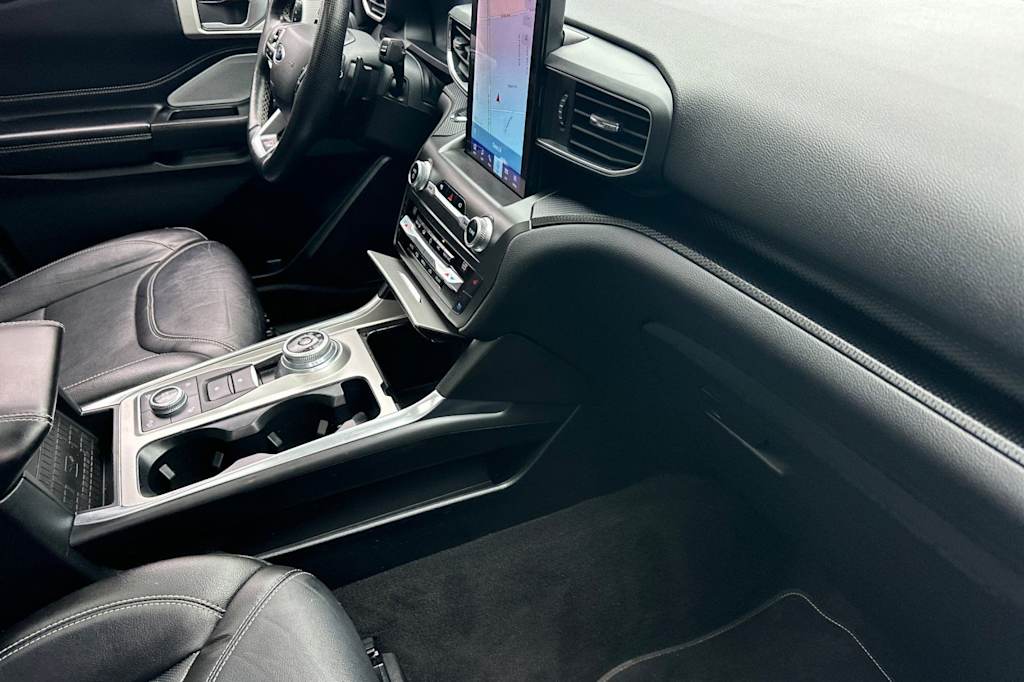 Thumbnail: 2020 Ford Explorer - 12