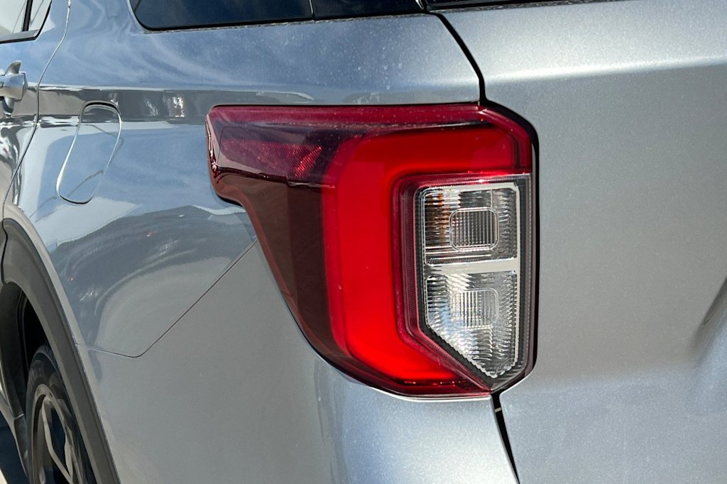 Thumbnail: 2021 Ford Explorer - 21