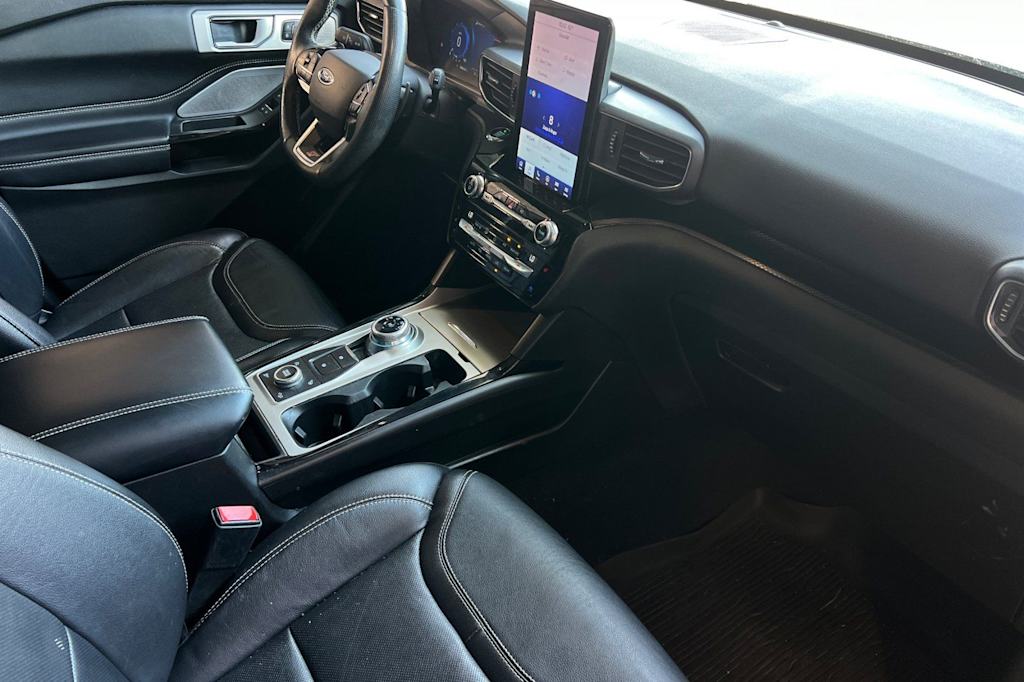 Thumbnail: 2021 Ford Explorer - 12