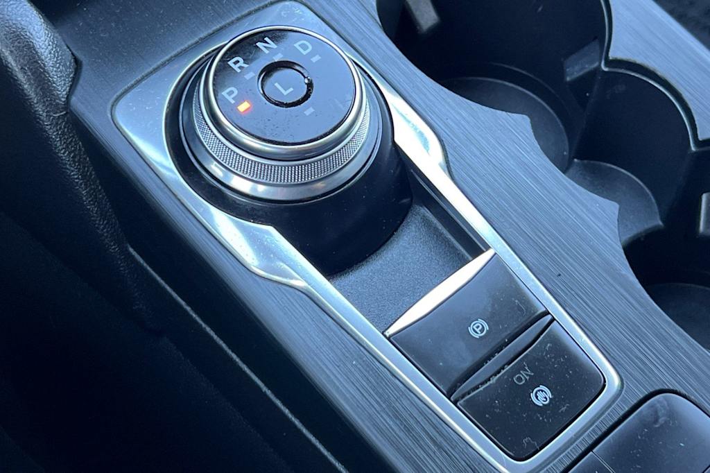 Thumbnail: 2021 Ford Escape - 14
