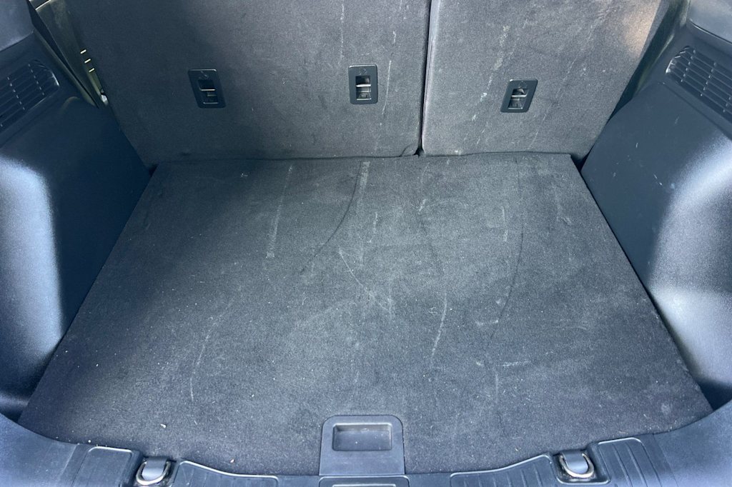 Thumbnail: 2021 Ford Escape - 16