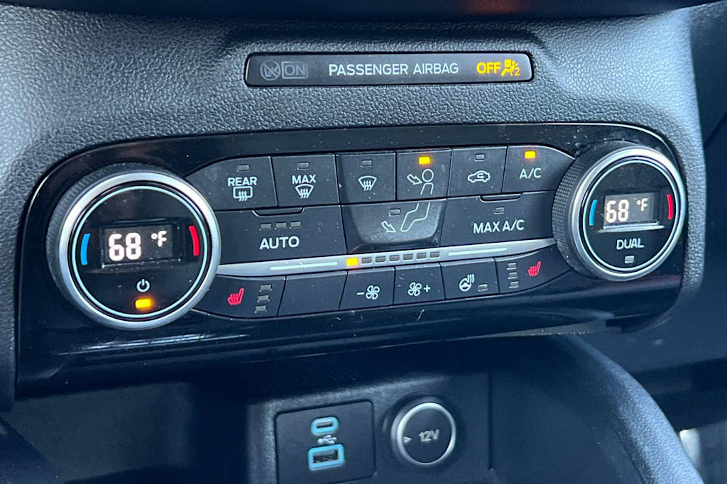 Thumbnail: 2021 Ford Escape - 28