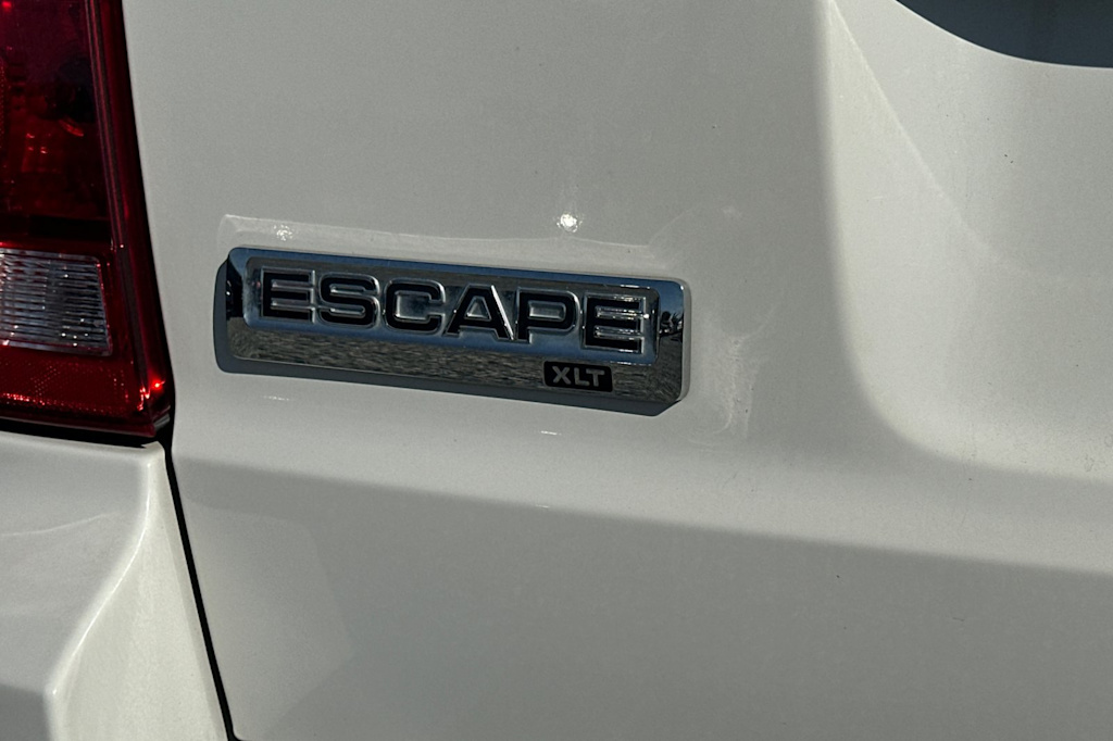 Thumbnail: 2011 Ford Escape - 7