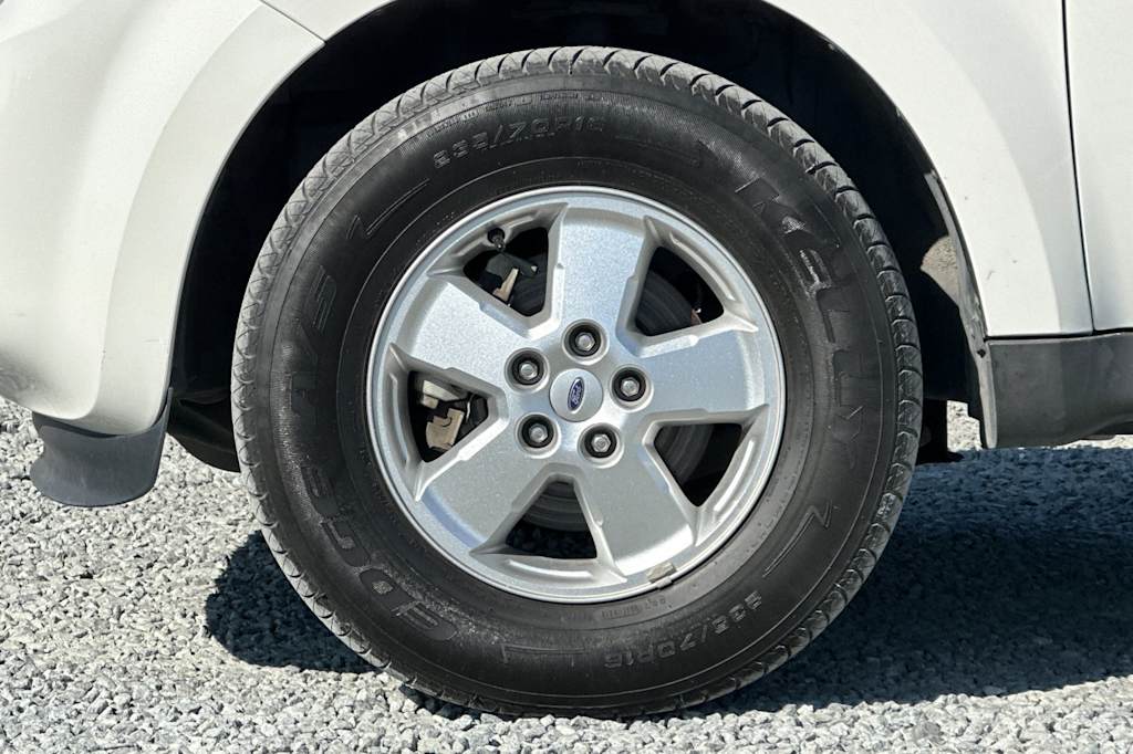 Thumbnail: 2011 Ford Escape - 8