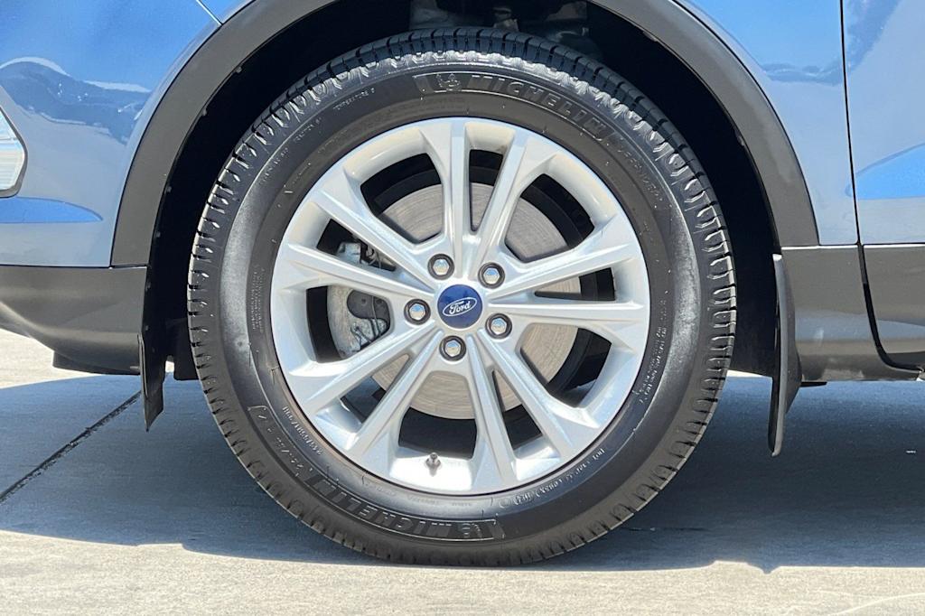 Thumbnail: 2018 Ford Escape - 8