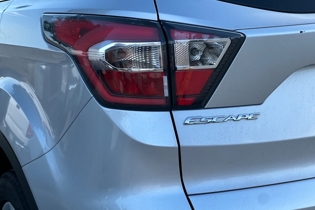 Thumbnail: 2017 Ford Escape - 22