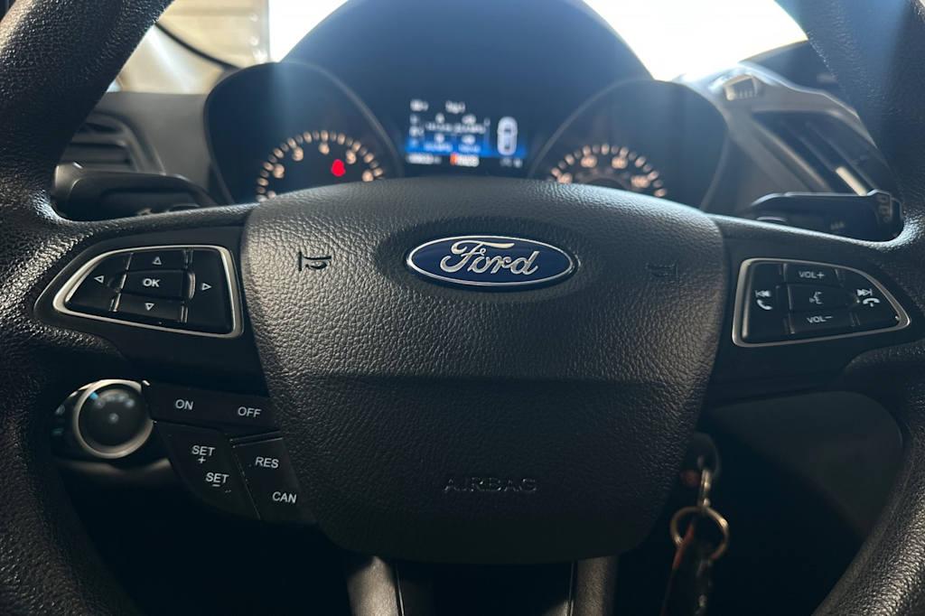 Thumbnail: 2017 Ford Escape - 26