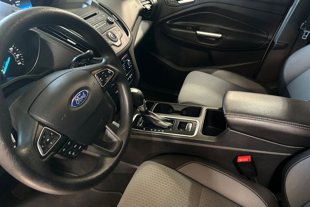 Thumbnail: 2017 Ford Escape - 9