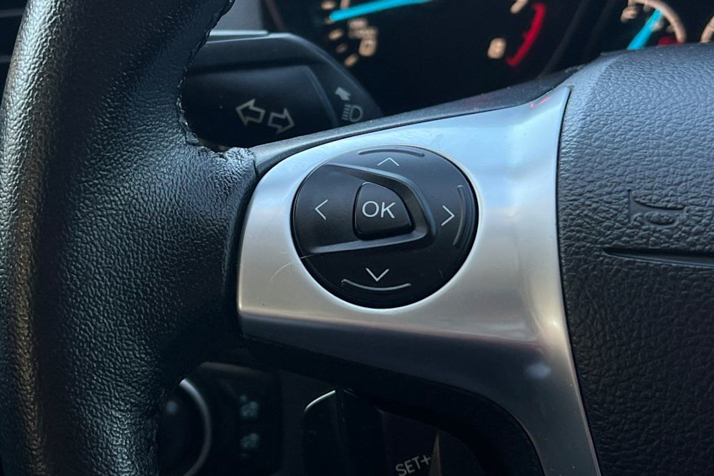 Thumbnail: 2016 Ford Escape - 33