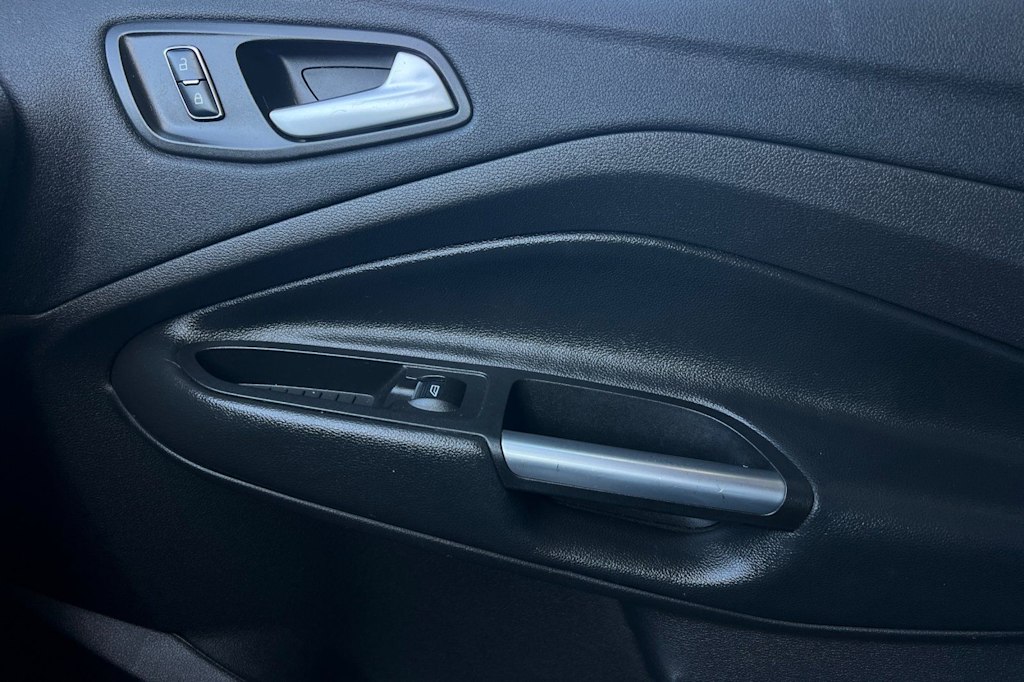 Thumbnail: 2016 Ford Escape - 26