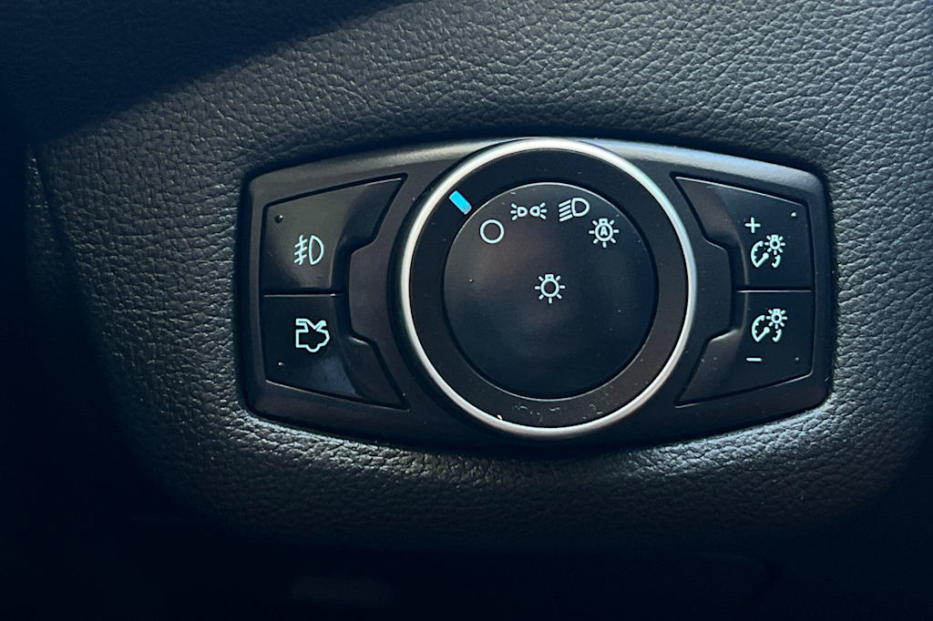 Thumbnail: 2016 Ford Escape - 35