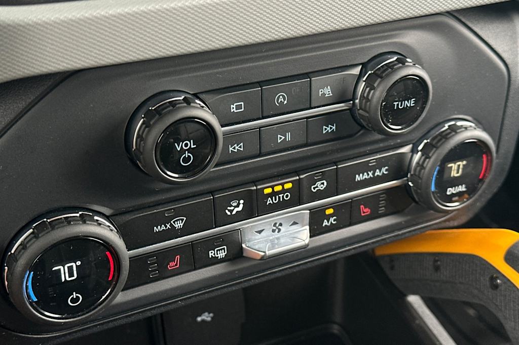 Thumbnail: 2023 Ford Bronco - 27