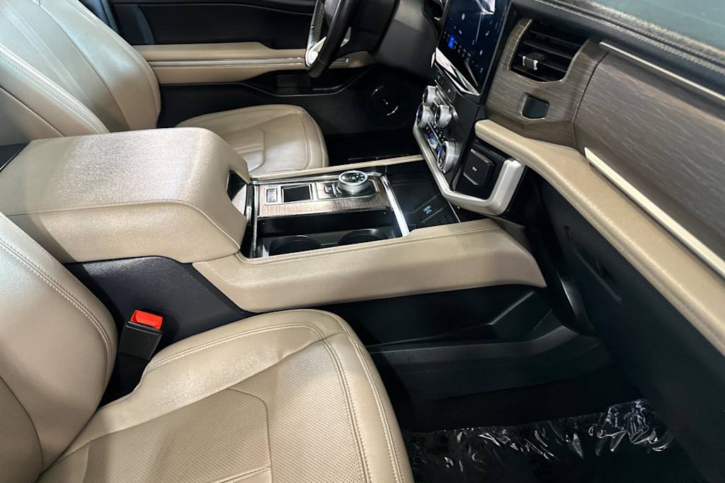 Thumbnail: 2024 Ford Expedition - 10