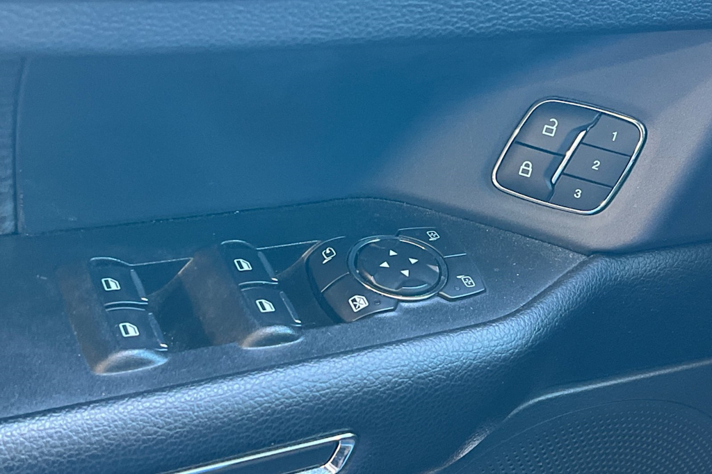 Thumbnail: 2021 Ford Expedition - 22