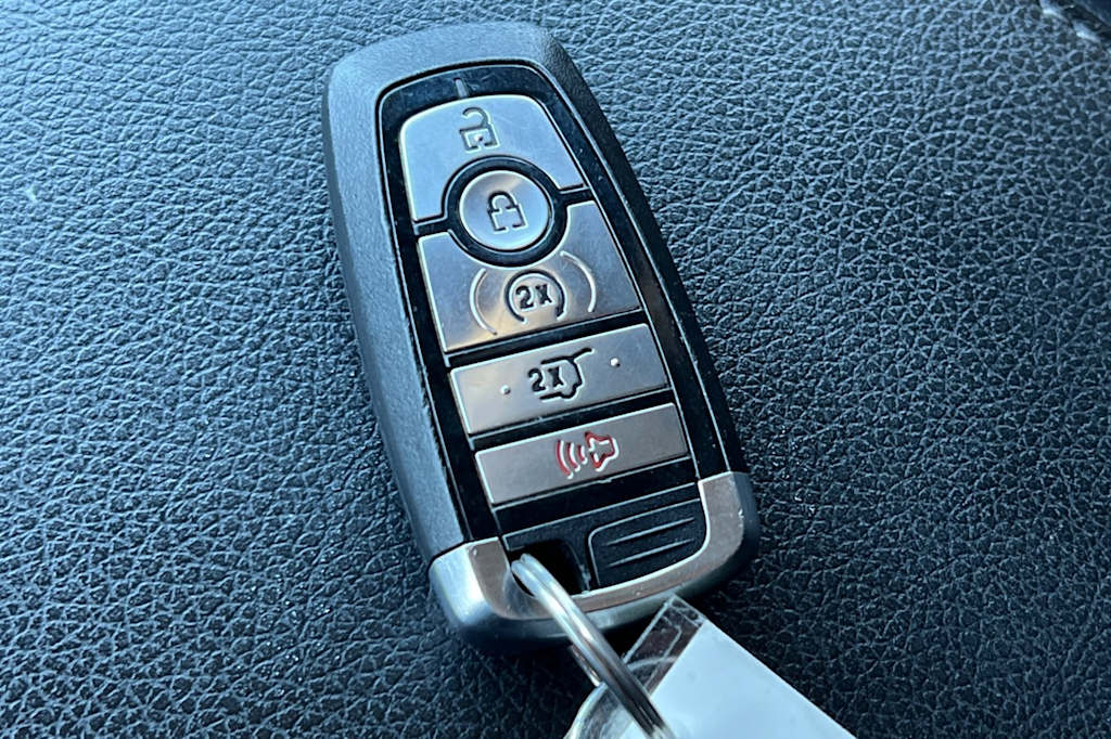 Thumbnail: 2021 Ford Expedition - 15