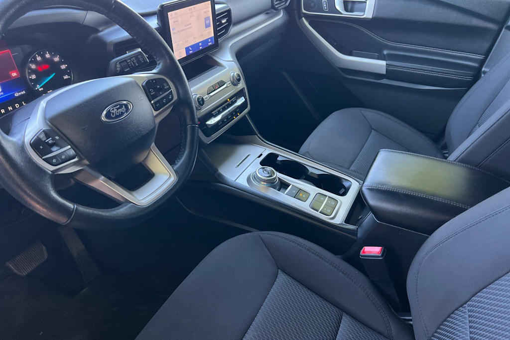 Thumbnail: 2022 Ford Explorer - 9