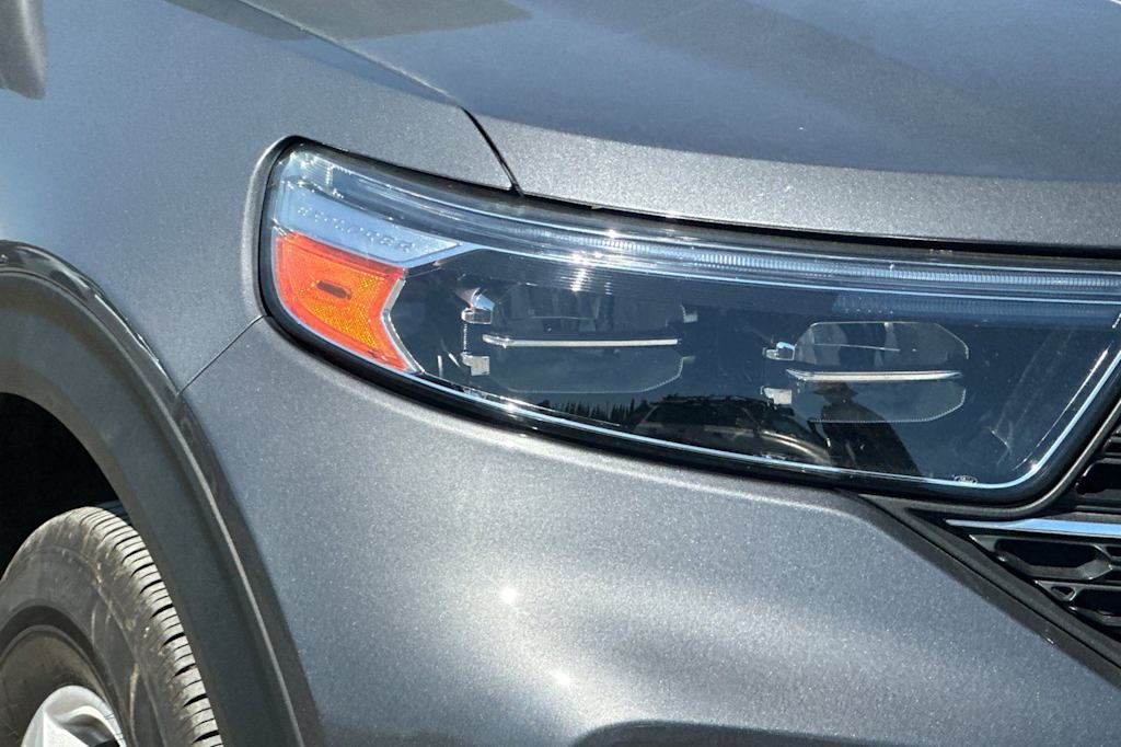 Thumbnail: 2022 Ford Explorer - 34