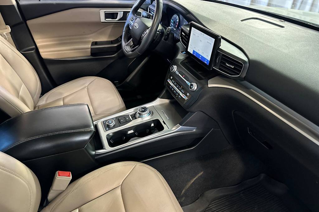 Thumbnail: 2020 Ford Explorer - 13