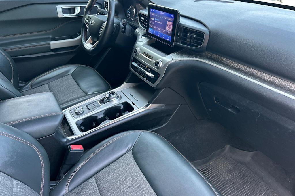 Thumbnail: 2022 Ford Explorer - 13
