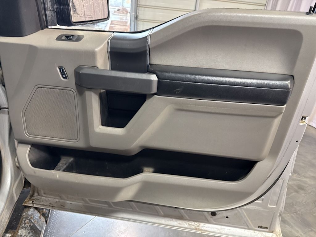 Thumbnail: 2016 Ford F-150 - 21