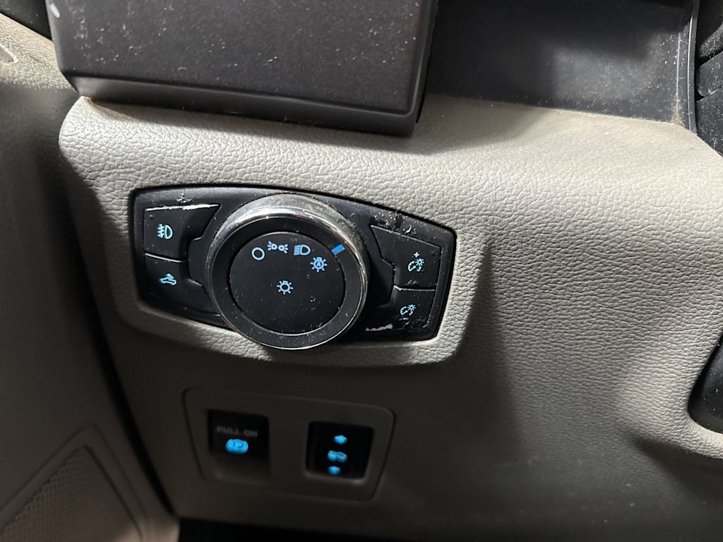 Thumbnail: 2016 Ford F-150 - 29