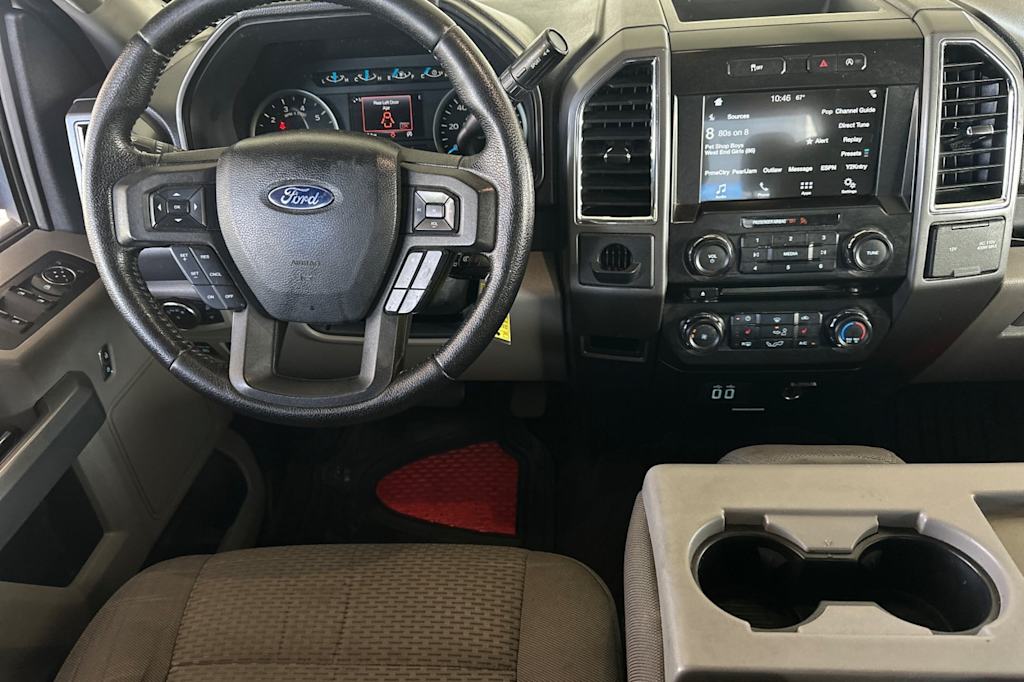 2016 Ford F-150 XLT 11