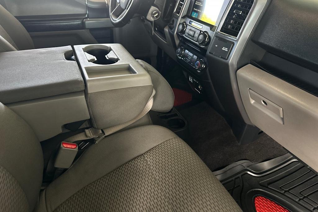 2016 Ford F-150 XLT 12