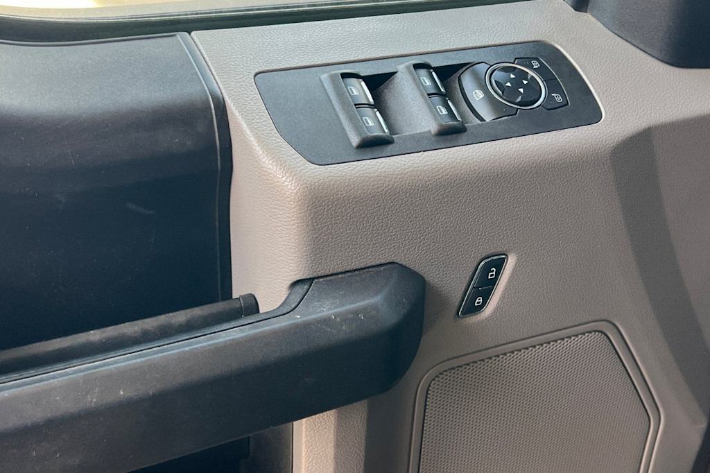Thumbnail: 2019 Ford F-150 - 20