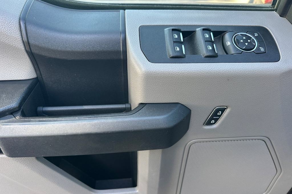 Thumbnail: 2019 Ford F-150 - 21
