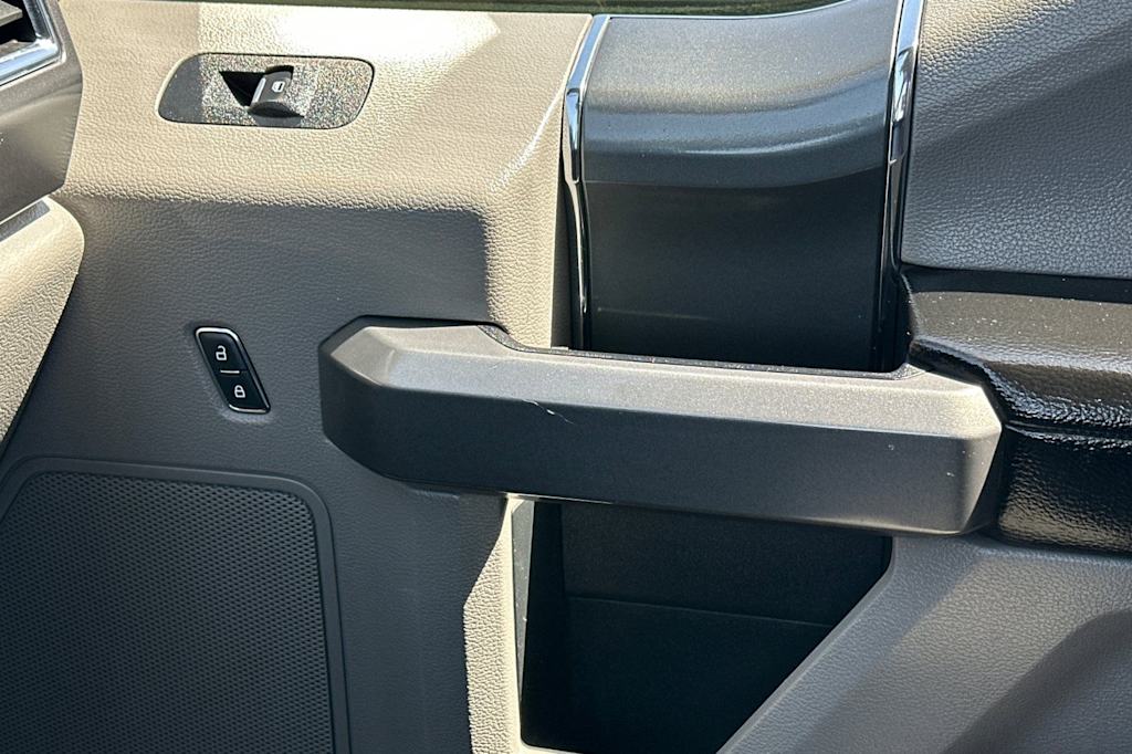 Thumbnail: 2015 Ford F-150 - 23