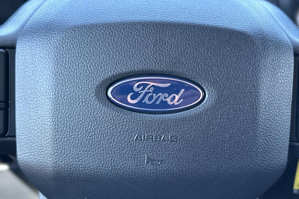 Thumbnail: 2025 Ford F-150 - 32