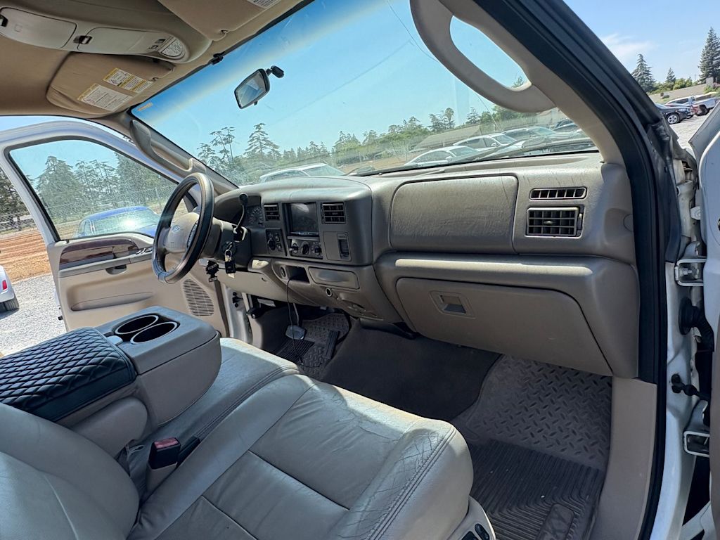 Thumbnail: 2004 Ford F-250 - 11