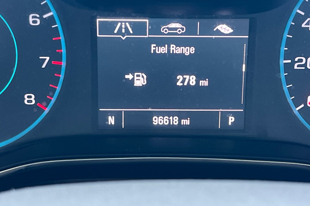 Thumbnail: 2016 Chevrolet Cruze - 16