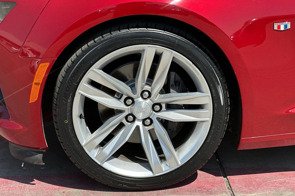 Thumbnail: 2017 Chevrolet Camaro - 7