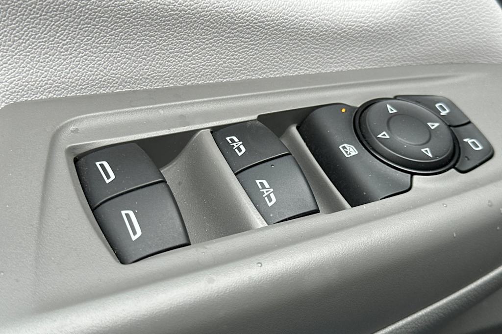2023 Chevrolet Bolt EUV Premier 23