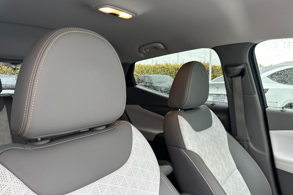 2023 Chevrolet Bolt EUV Premier 10