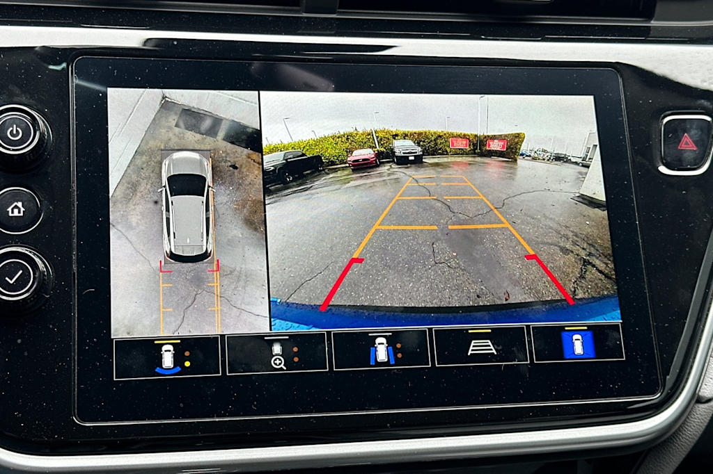 2023 Chevrolet Bolt EUV Premier 24