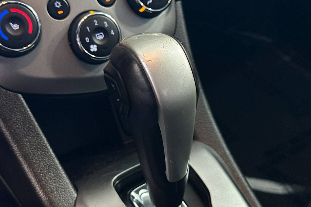 Thumbnail: 2017 Chevrolet Sonic - 15