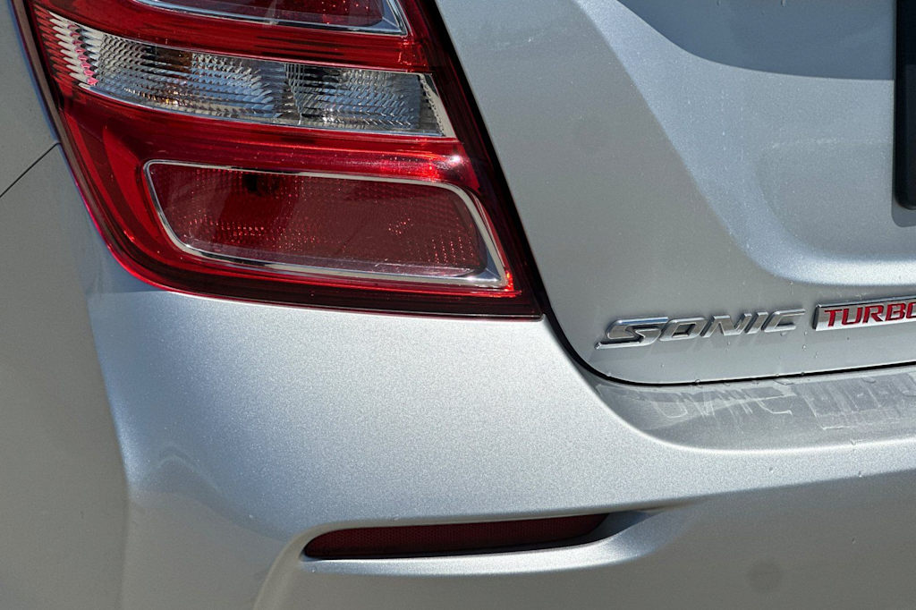 Thumbnail: 2017 Chevrolet Sonic - 32