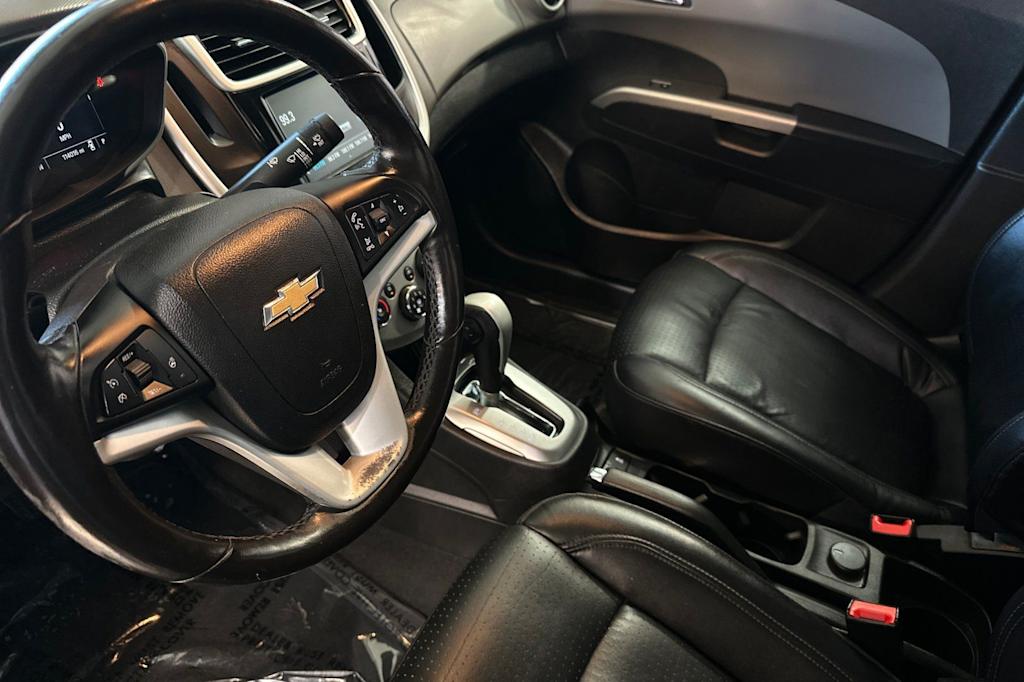 Thumbnail: 2017 Chevrolet Sonic - 9