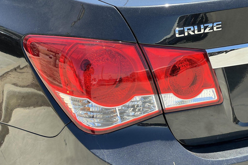 Thumbnail: 2015 Chevrolet Cruze - 21