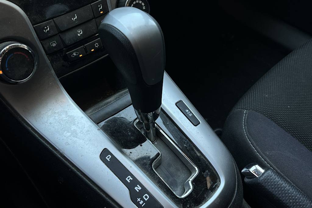 Thumbnail: 2015 Chevrolet Cruze - 15