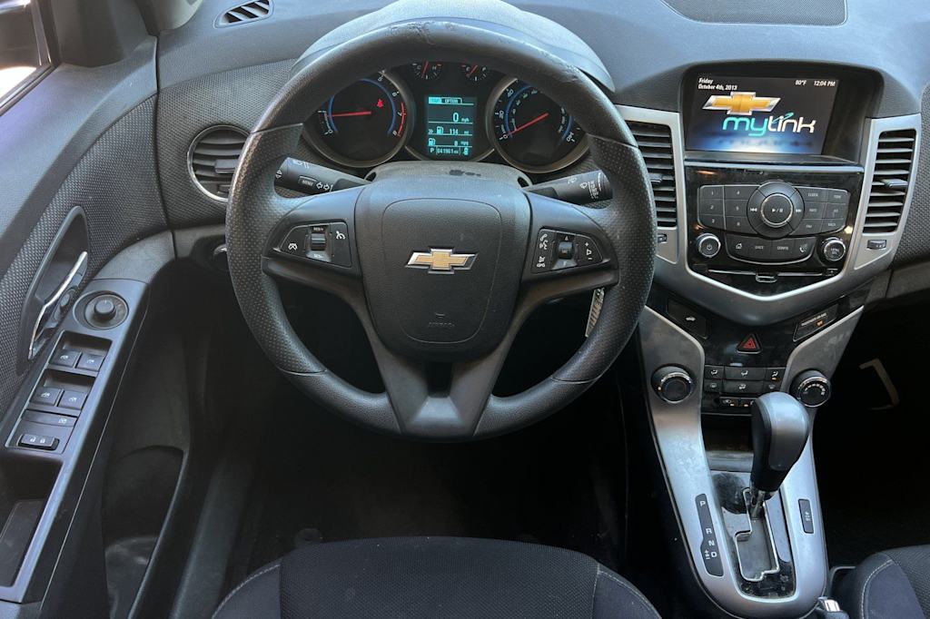 Thumbnail: 2015 Chevrolet Cruze - 12