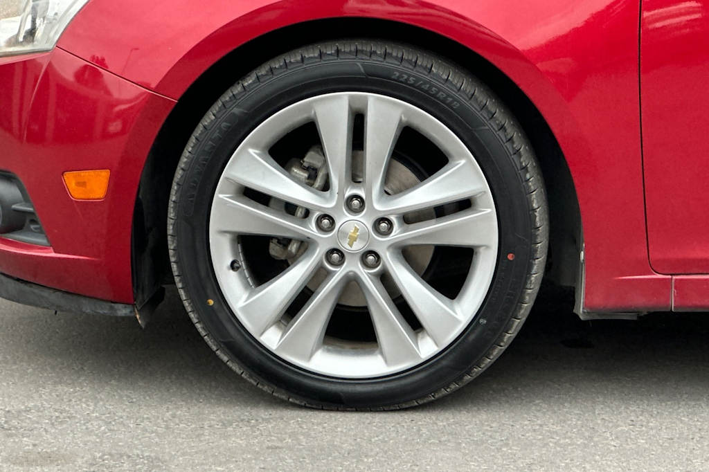 Thumbnail: 2011 Chevrolet Cruze - 8