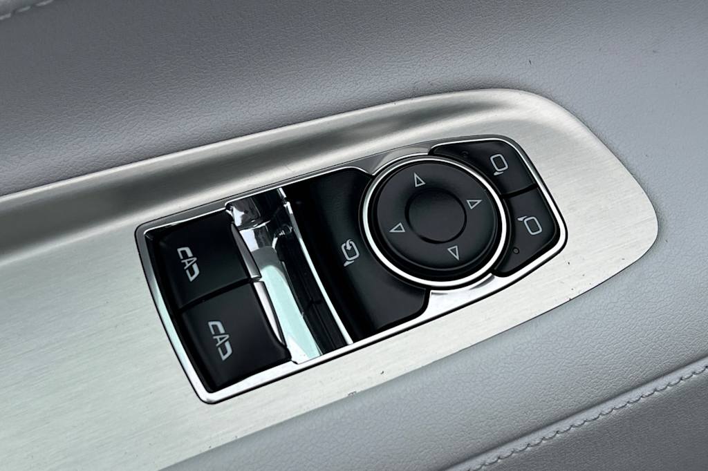 Thumbnail: 2023 Chevrolet Corvette - 22