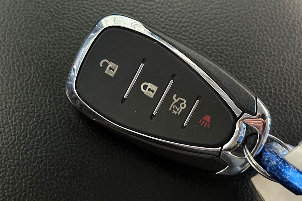 Thumbnail: 2023 Chevrolet Malibu - 16