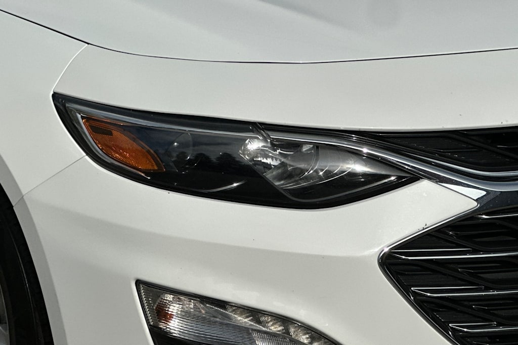 Thumbnail: 2023 Chevrolet Malibu - 33