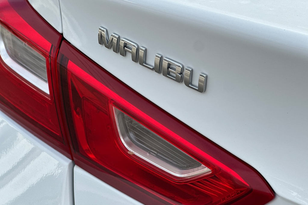 Thumbnail: 2023 Chevrolet Malibu - 7