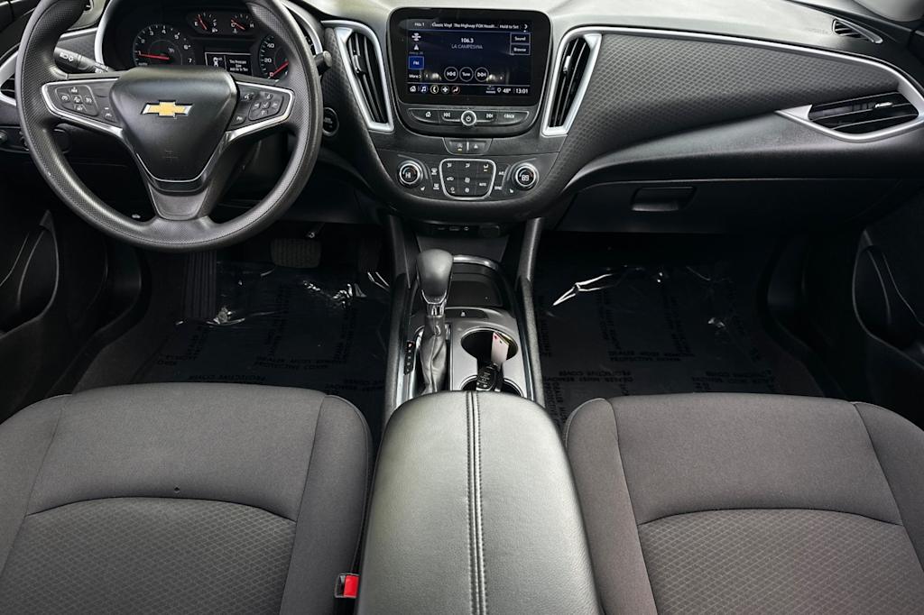 Thumbnail: 2023 Chevrolet Malibu - 2