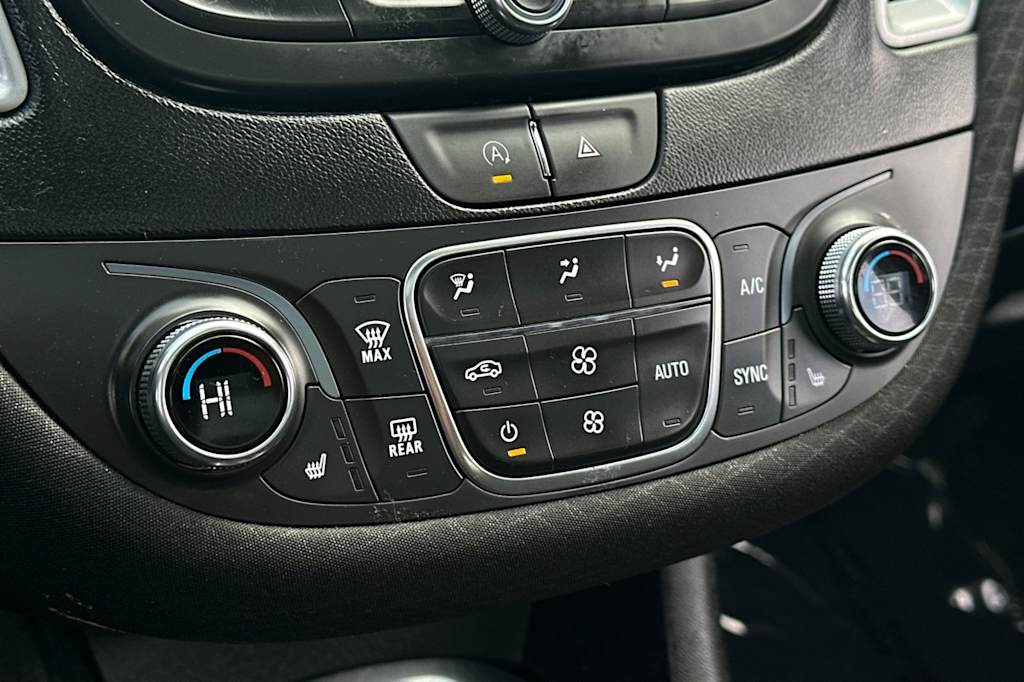 Thumbnail: 2023 Chevrolet Malibu - 26